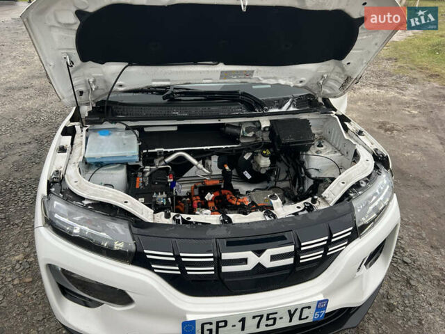 Белый Дачия Spring, объемом двигателя 0 л и пробегом 38 тыс. км за 6900 $, фото 9 на Automoto.ua