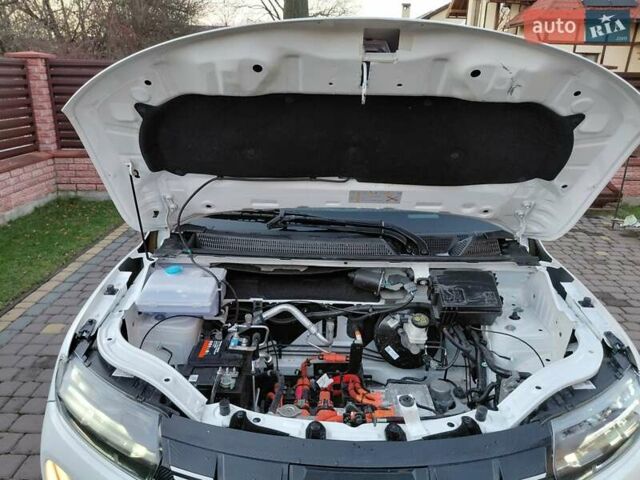 Білий Дачія Spring, об'ємом двигуна 0 л та пробігом 40 тис. км за 9450 $, фото 12 на Automoto.ua