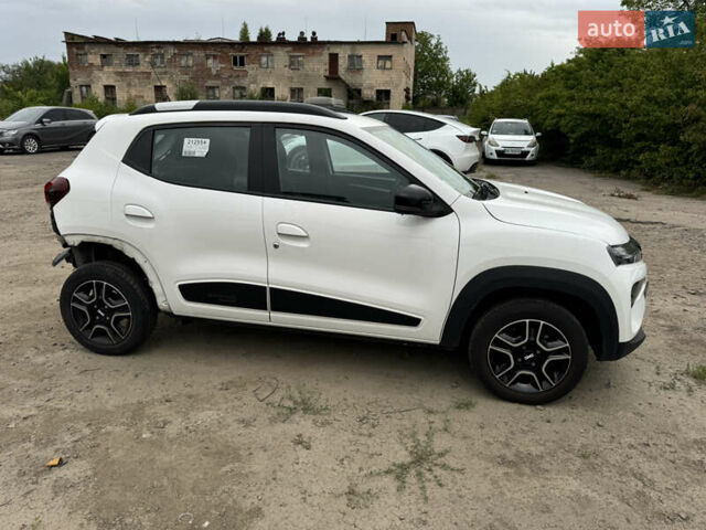 Белый Дачия Spring, объемом двигателя 0 л и пробегом 29 тыс. км за 5799 $, фото 4 на Automoto.ua