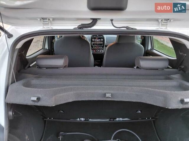 Білий Дачія Spring, об'ємом двигуна 0 л та пробігом 40 тис. км за 9450 $, фото 25 на Automoto.ua