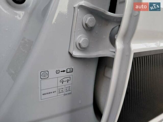 Білий Дачія Spring, об'ємом двигуна 0 л та пробігом 40 тис. км за 9450 $, фото 57 на Automoto.ua