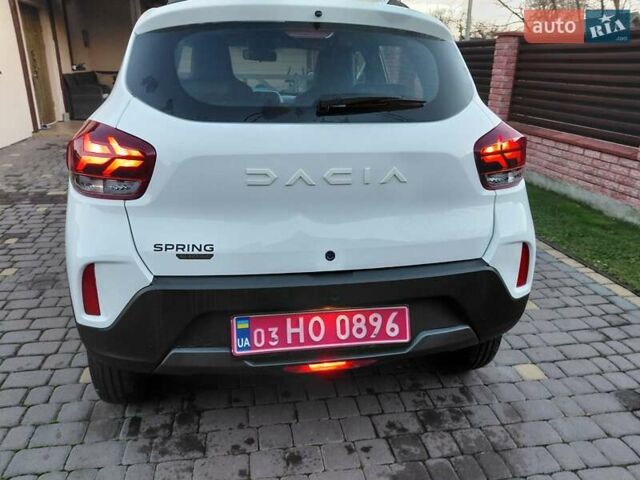 Білий Дачія Spring, об'ємом двигуна 0 л та пробігом 40 тис. км за 9450 $, фото 4 на Automoto.ua