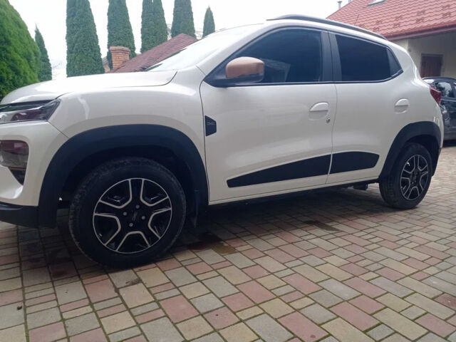 Белый Дачия Spring, объемом двигателя 0 л и пробегом 14 тыс. км за 9500 $, фото 10 на Automoto.ua