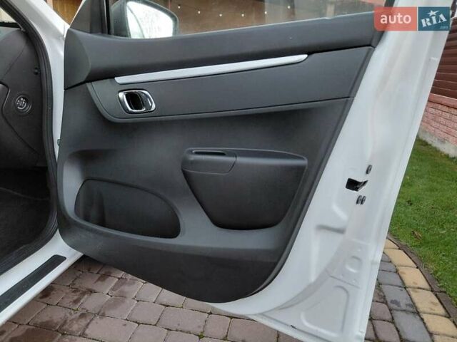 Білий Дачія Spring, об'ємом двигуна 0 л та пробігом 40 тис. км за 9450 $, фото 41 на Automoto.ua