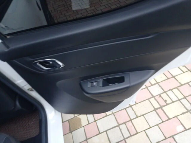 Белый Дачия Spring, объемом двигателя 0 л и пробегом 14 тыс. км за 9500 $, фото 6 на Automoto.ua