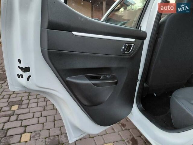 Білий Дачія Spring, об'ємом двигуна 0 л та пробігом 40 тис. км за 9450 $, фото 24 на Automoto.ua