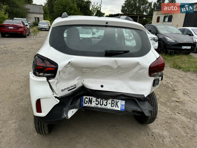 Белый Дачия Spring, объемом двигателя 0 л и пробегом 29 тыс. км за 5799 $, фото 7 на Automoto.ua
