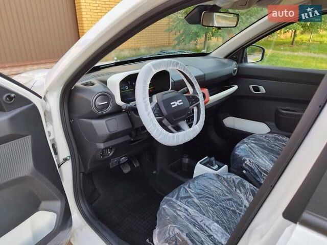 Білий Дачія Spring, об'ємом двигуна 0 л та пробігом 1 тис. км за 18000 $, фото 10 на Automoto.ua