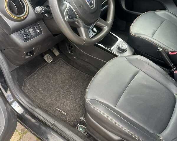 Чорний Дачія Spring, об'ємом двигуна 0 л та пробігом 45 тис. км за 7200 $, фото 26 на Automoto.ua