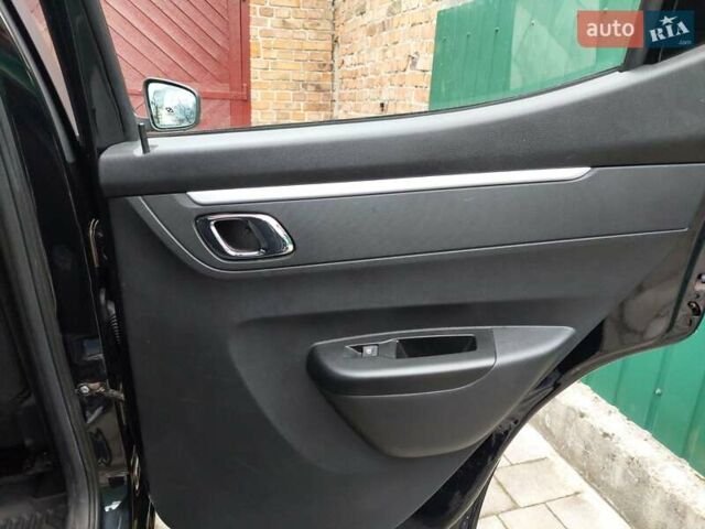 Черный Дачия Spring, объемом двигателя 0 л и пробегом 33 тыс. км за 11700 $, фото 16 на Automoto.ua
