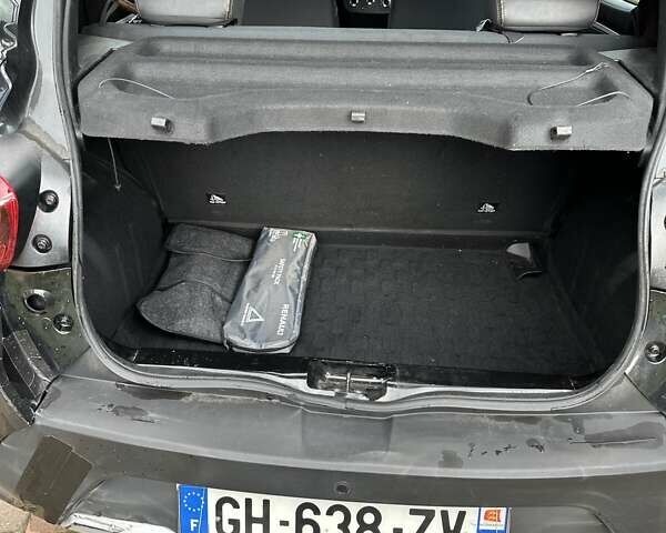 Чорний Дачія Spring, об'ємом двигуна 0 л та пробігом 45 тис. км за 7200 $, фото 15 на Automoto.ua