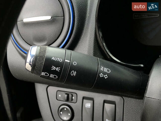 Черный Дачия Spring, объемом двигателя 0 л и пробегом 57 тыс. км за 8499 $, фото 18 на Automoto.ua