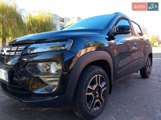 Черный Дачия Spring, объемом двигателя 0 л и пробегом 33 тыс. км за 11700 $, фото 3 на Automoto.ua