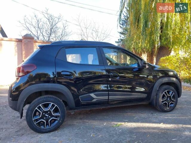 Черный Дачия Spring, объемом двигателя 0 л и пробегом 33 тыс. км за 11700 $, фото 1 на Automoto.ua