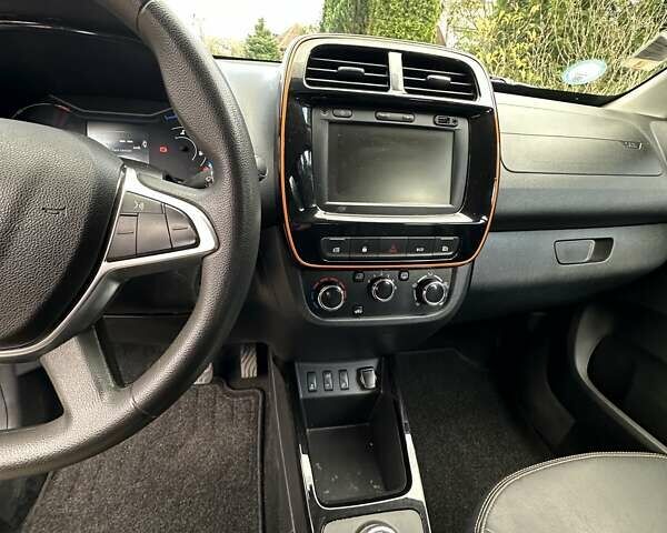 Чорний Дачія Spring, об'ємом двигуна 0 л та пробігом 45 тис. км за 7200 $, фото 24 на Automoto.ua