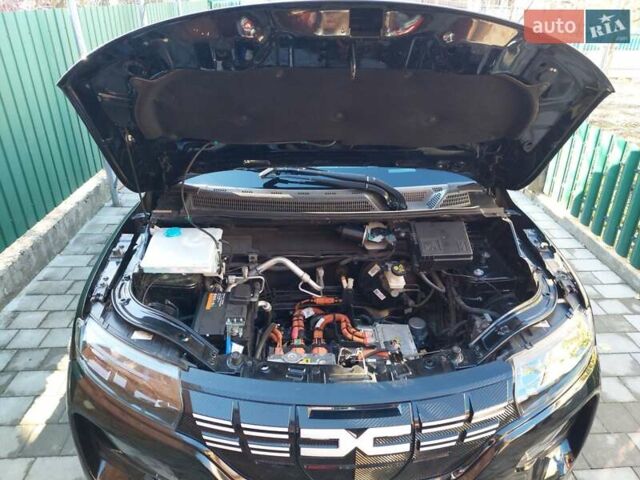 Черный Дачия Spring, объемом двигателя 0 л и пробегом 33 тыс. км за 11700 $, фото 8 на Automoto.ua