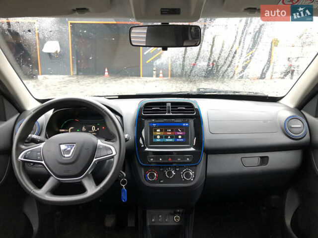 Черный Дачия Spring, объемом двигателя 0 л и пробегом 57 тыс. км за 8499 $, фото 12 на Automoto.ua