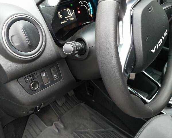 Черный Дачия Spring, объемом двигателя 0 л и пробегом 33 тыс. км за 11700 $, фото 17 на Automoto.ua