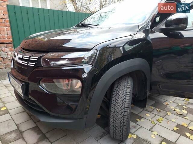 Черный Дачия Spring, объемом двигателя 0 л и пробегом 33 тыс. км за 11700 $, фото 29 на Automoto.ua