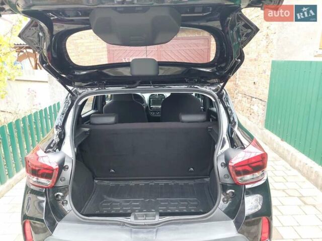 Черный Дачия Spring, объемом двигателя 0 л и пробегом 33 тыс. км за 11700 $, фото 15 на Automoto.ua
