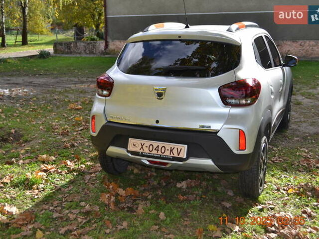 Дачия Spring, объемом двигателя 0 л и пробегом 23 тыс. км за 10700 $, фото 4 на Automoto.ua