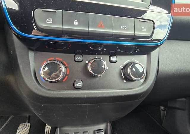 Дачия Spring, объемом двигателя 0 л и пробегом 30 тыс. км за 9999 $, фото 35 на Automoto.ua