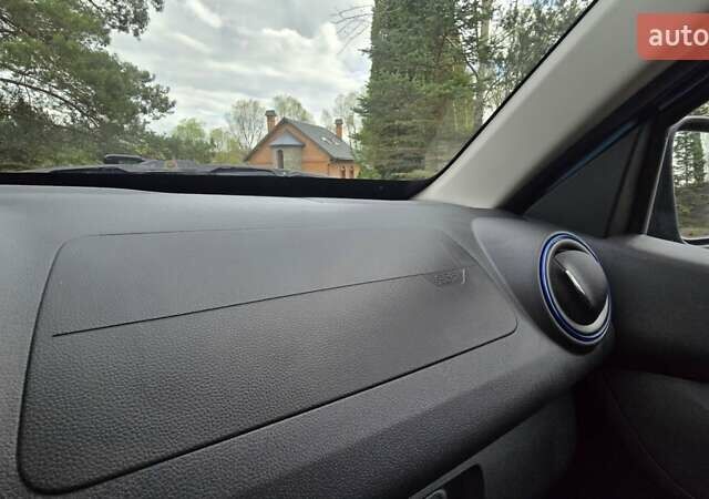 Дачия Spring, объемом двигателя 0 л и пробегом 30 тыс. км за 9999 $, фото 25 на Automoto.ua