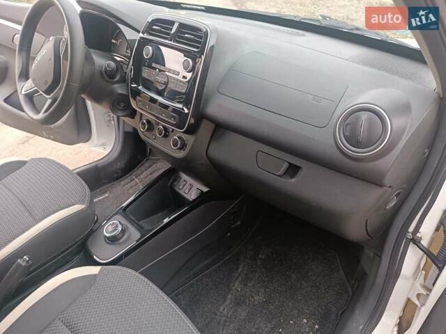 Дачия Spring, объемом двигателя 0 л и пробегом 20 тыс. км за 8300 $, фото 11 на Automoto.ua