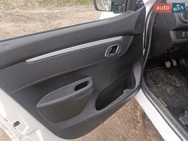 Дачия Spring, объемом двигателя 0 л и пробегом 20 тыс. км за 8300 $, фото 7 на Automoto.ua