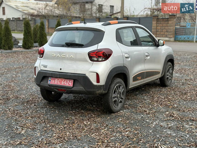 Дачия Spring, объемом двигателя 0 л и пробегом 16 тыс. км за 9500 $, фото 7 на Automoto.ua
