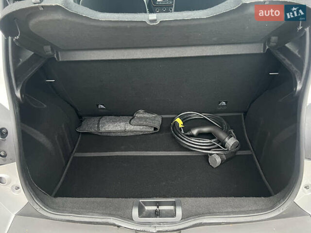 Сірий Дачія Spring, об'ємом двигуна 0 л та пробігом 9 тис. км за 11400 $, фото 8 на Automoto.ua