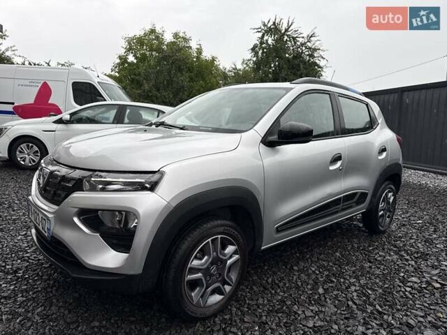 Серый Дачия Spring, объемом двигателя 0 л и пробегом 25 тыс. км за 5700 $, фото 39 на Automoto.ua