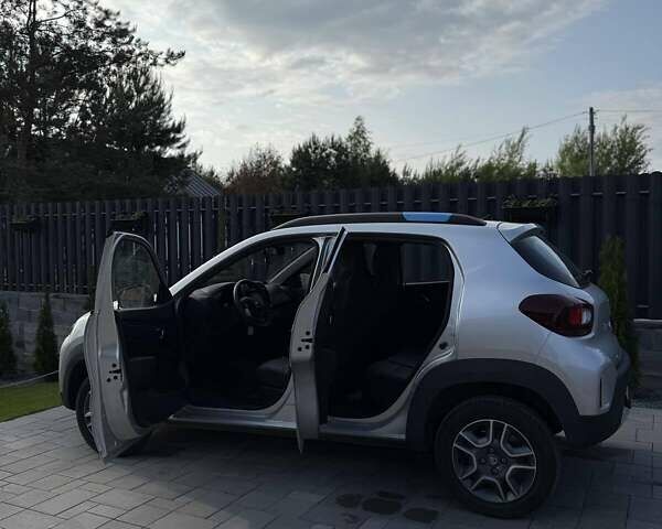 Серый Дачия Spring, объемом двигателя 0 л и пробегом 9 тыс. км за 9950 $, фото 16 на Automoto.ua