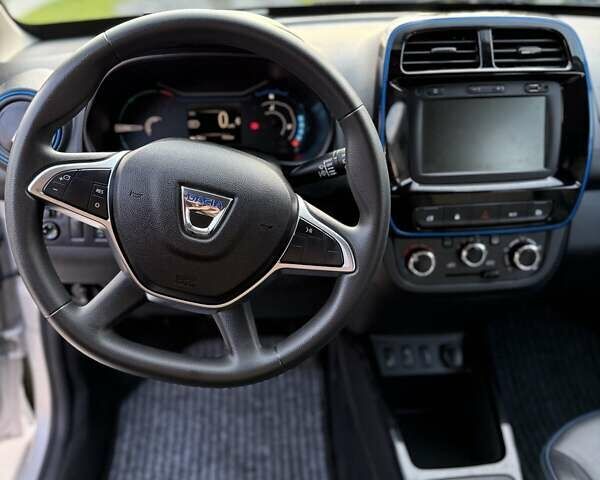 Серый Дачия Spring, объемом двигателя 0 л и пробегом 9 тыс. км за 9950 $, фото 18 на Automoto.ua