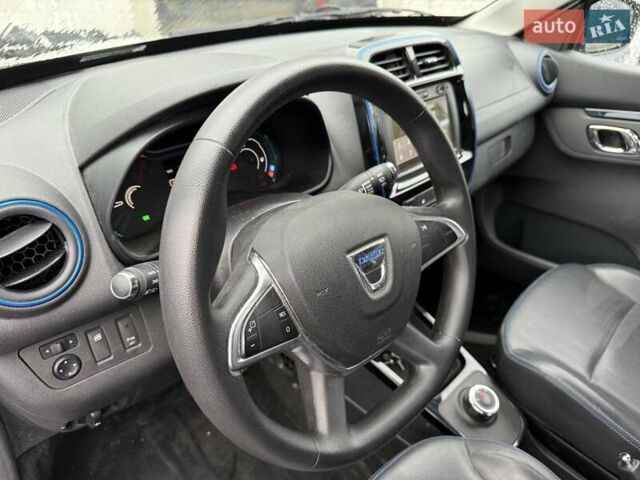 Серый Дачия Spring, объемом двигателя 0 л и пробегом 25 тыс. км за 5700 $, фото 22 на Automoto.ua