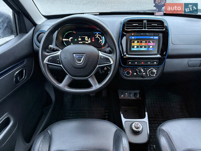 Серый Дачия Spring, объемом двигателя 0 л и пробегом 79 тыс. км за 7199 $, фото 20 на Automoto.ua