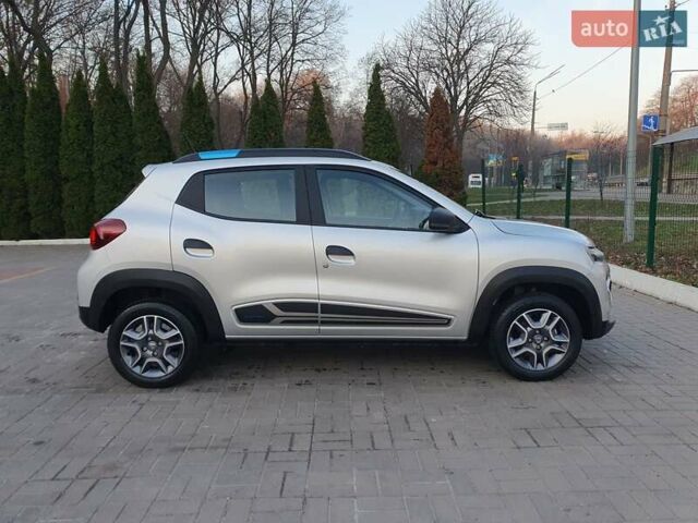 Серый Дачия Spring, объемом двигателя 0 л и пробегом 35 тыс. км за 9599 $, фото 15 на Automoto.ua