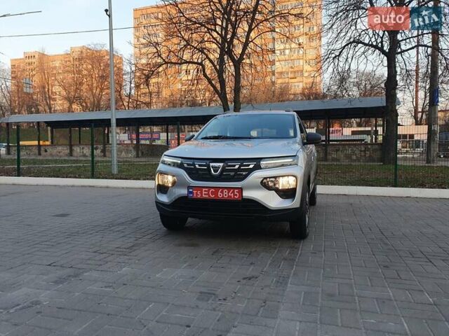 Серый Дачия Spring, объемом двигателя 0 л и пробегом 35 тыс. км за 9599 $, фото 26 на Automoto.ua