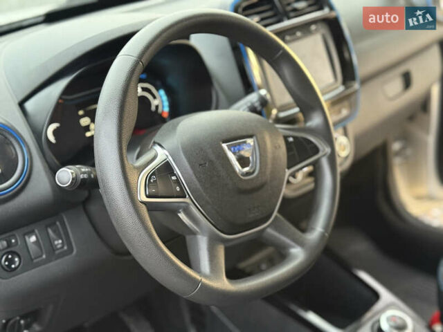 Сірий Дачія Spring, об'ємом двигуна 0 л та пробігом 15 тис. км за 8999 $, фото 12 на Automoto.ua