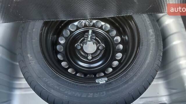Сірий Дачія Spring, об'ємом двигуна 0 л та пробігом 22 тис. км за 10000 $, фото 7 на Automoto.ua