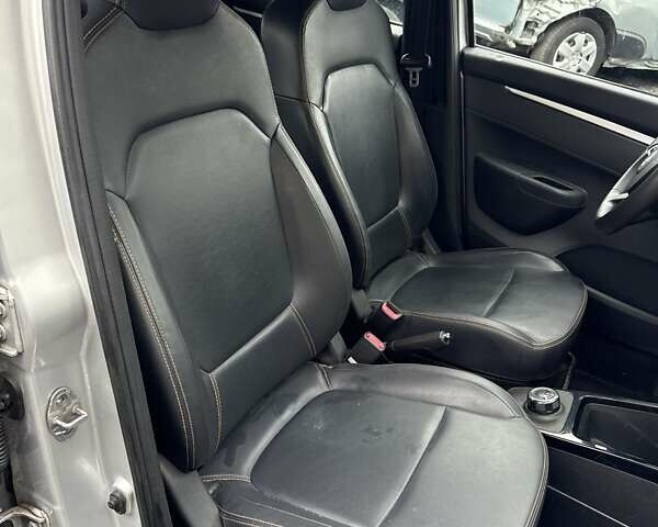 Серый Дачия Spring, объемом двигателя 0 л и пробегом 50 тыс. км за 6700 $, фото 17 на Automoto.ua