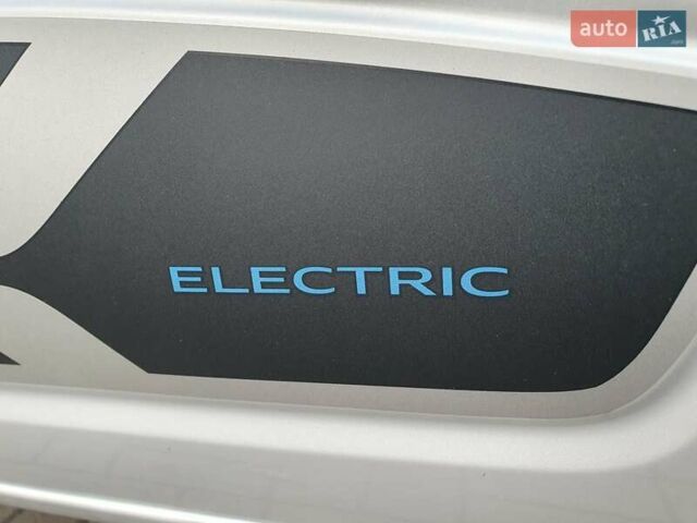 Сірий Дачія Spring, об'ємом двигуна 0 л та пробігом 14 тис. км за 8999 $, фото 29 на Automoto.ua