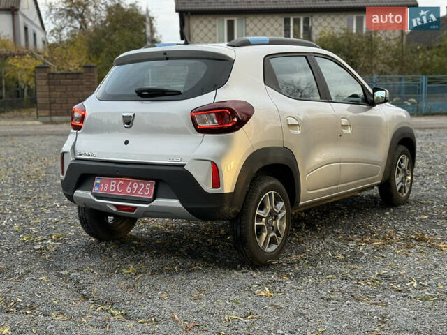 Сірий Дачія Spring, об'ємом двигуна 0 л та пробігом 15 тис. км за 8999 $, фото 4 на Automoto.ua