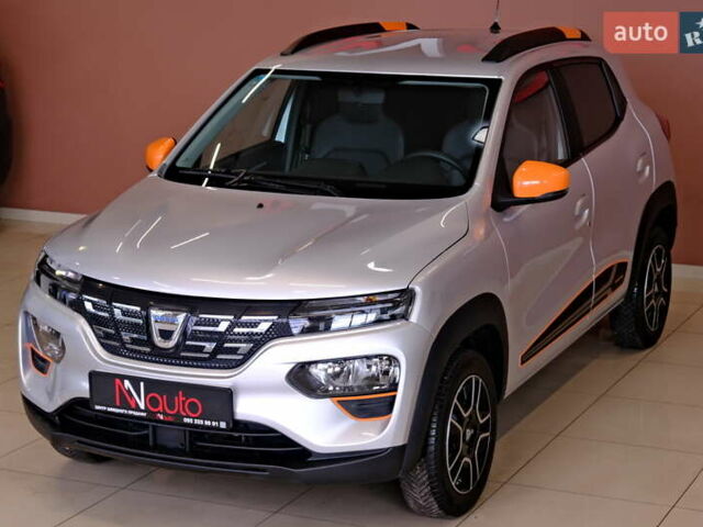 Серый Дачия Spring, объемом двигателя 0 л и пробегом 22 тыс. км за 8900 $, фото 2 на Automoto.ua