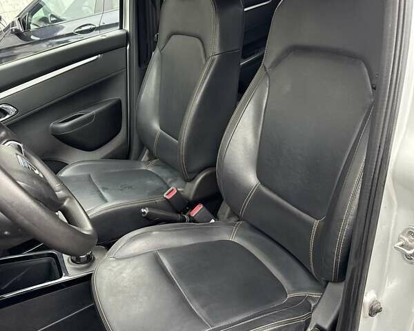 Серый Дачия Spring, объемом двигателя 0 л и пробегом 50 тыс. км за 6700 $, фото 14 на Automoto.ua