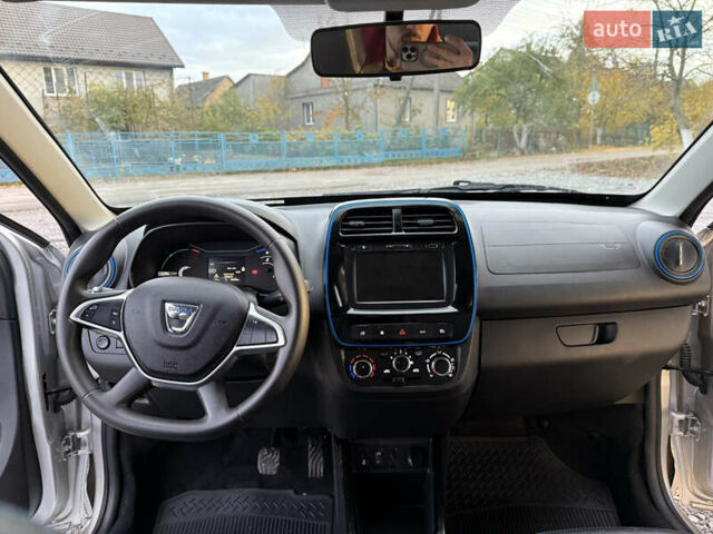 Сірий Дачія Spring, об'ємом двигуна 0 л та пробігом 15 тис. км за 8999 $, фото 13 на Automoto.ua