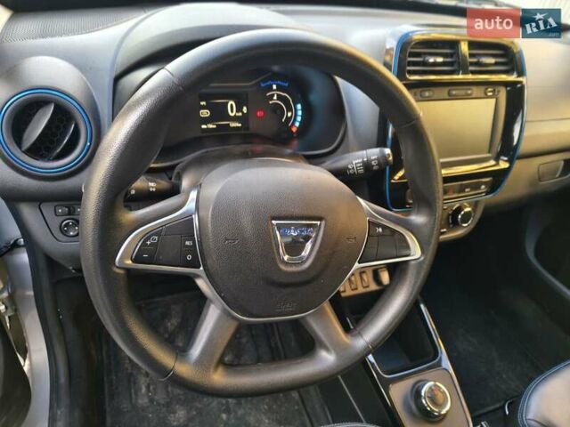 Серый Дачия Spring, объемом двигателя 0 л и пробегом 12 тыс. км за 7977 $, фото 4 на Automoto.ua