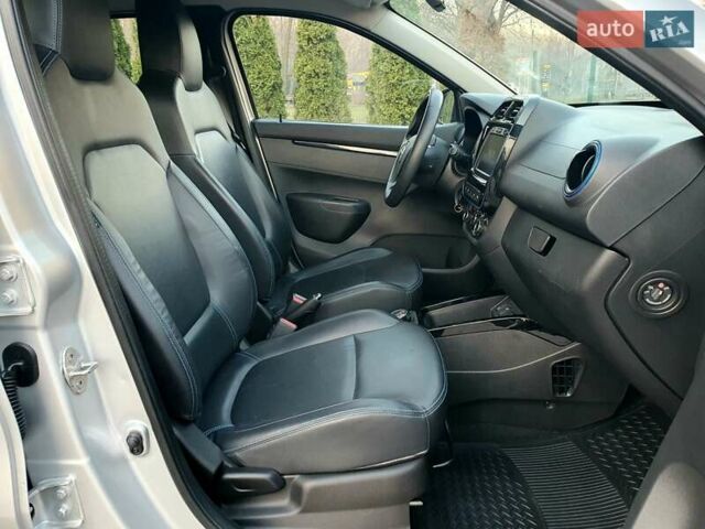 Серый Дачия Spring, объемом двигателя 0 л и пробегом 35 тыс. км за 9599 $, фото 49 на Automoto.ua