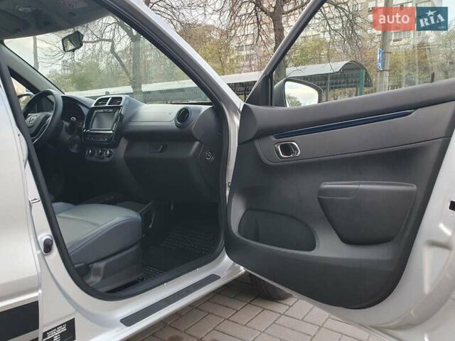 Сірий Дачія Spring, об'ємом двигуна 0 л та пробігом 14 тис. км за 8999 $, фото 48 на Automoto.ua