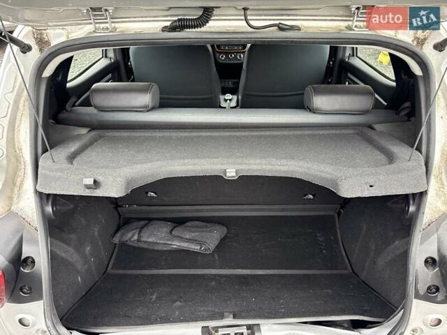 Серый Дачия Spring, объемом двигателя 0 л и пробегом 50 тыс. км за 6700 $, фото 26 на Automoto.ua